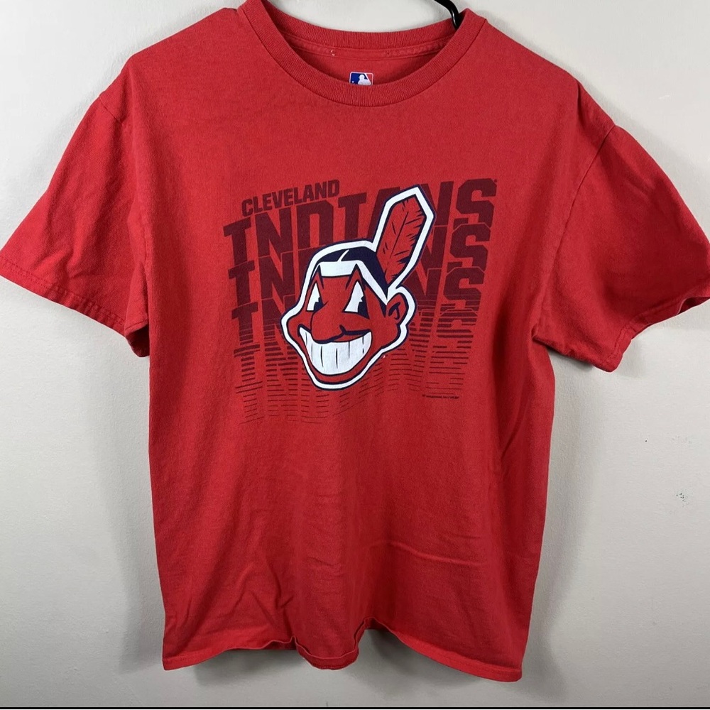 Cleveland Indians Chief Wahoo AL Red TShirt Sz M MLB Genuine Merchandise
